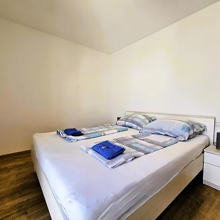 Apartment Isabella Njivice